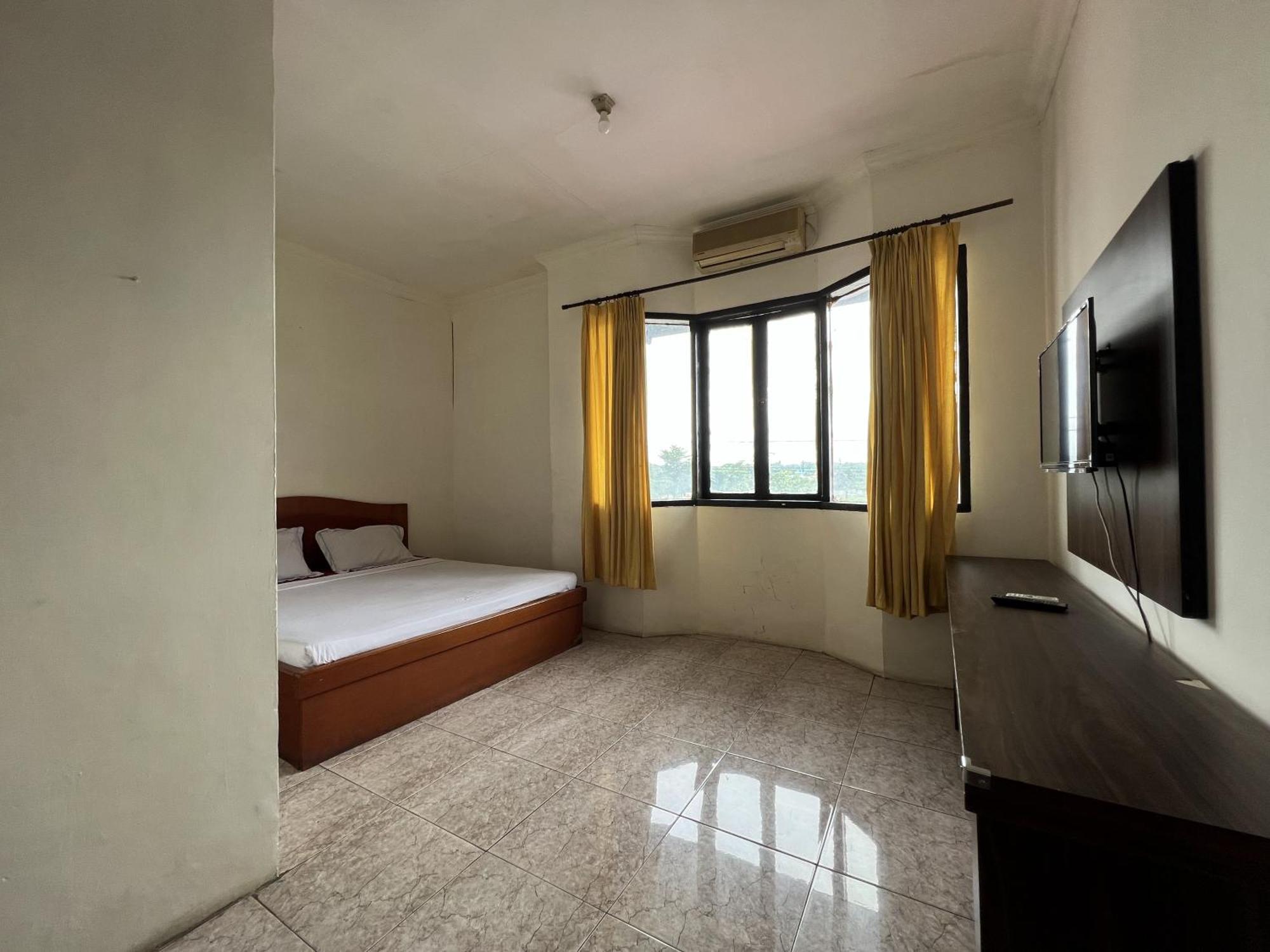 Oyo 92098 Kost Orange Syariah Hotell Makassar Exteriör bild