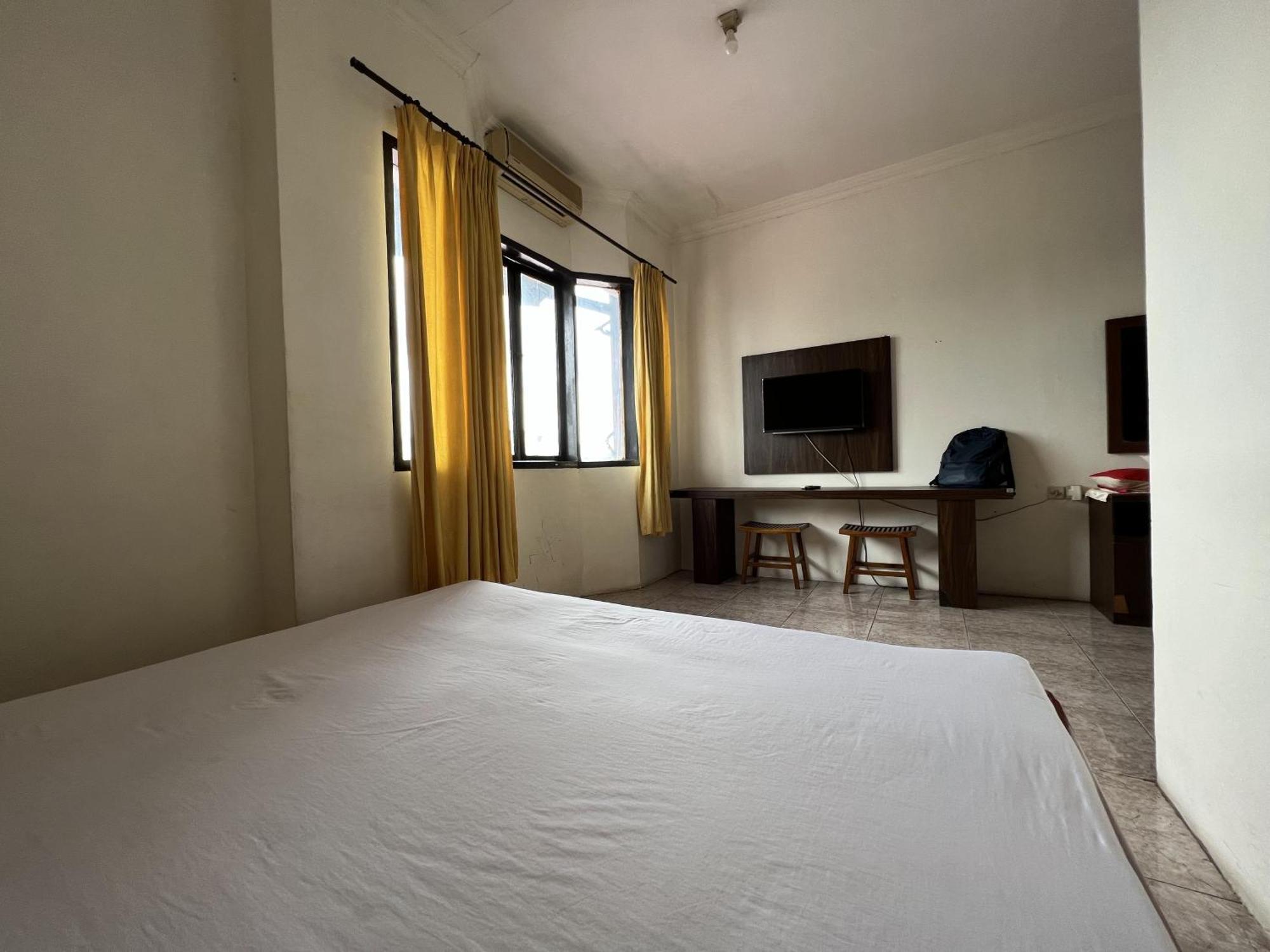 Oyo 92098 Kost Orange Syariah Hotell Makassar Exteriör bild